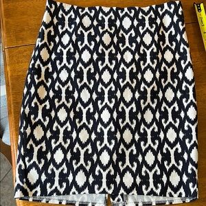 Ann Taylor Petite Stylish Navy and White Patterned Skirt